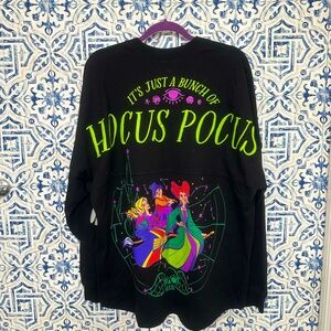 NWT Glow in the Dark Hocus Pocus Spirit Jersey